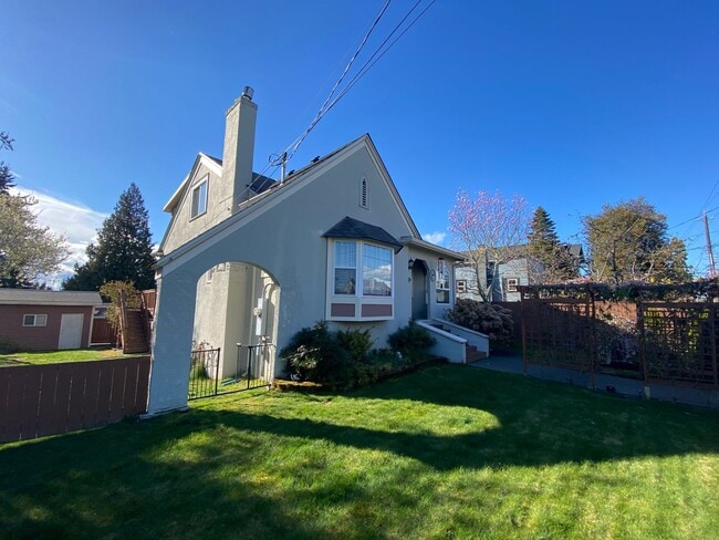 Ballard Loyal Heights Home - Ballard Loyal Heights Home