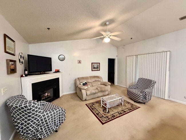 Photo - 1605 Willoughby Pk Ct