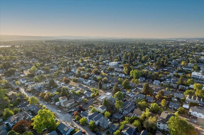 Photo - $500 off first month! Spacious, light-fill... Unit N Concord