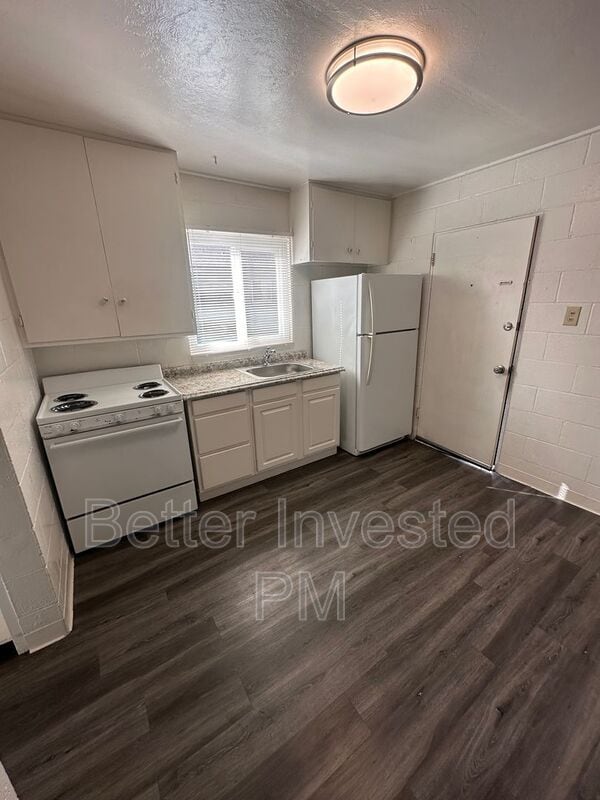 Photo - 570 Talmage Rd Unit Apt N