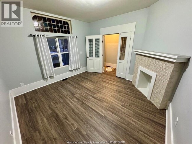 Photo - 1337 Pelissier St Unité Main Floor