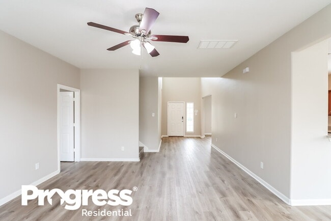 Photo - 974 Oak Falls Dr