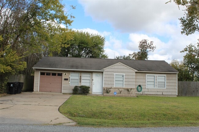 Building Photo - 13307 Force St