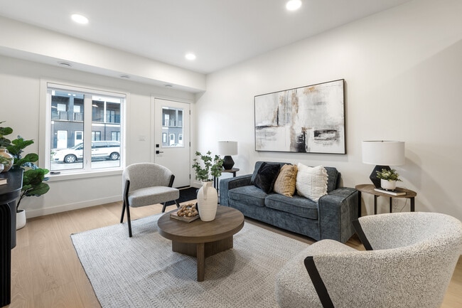 Building Photo - Refinery Townhomes