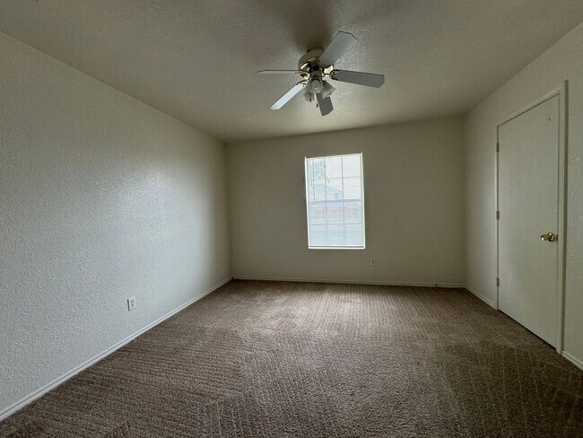 Photo - 4207 Deek Dr Unidad Apt A