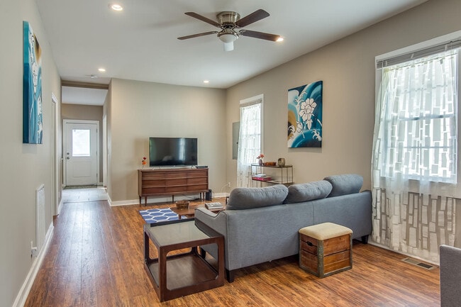 Photo - 113 Lucile St