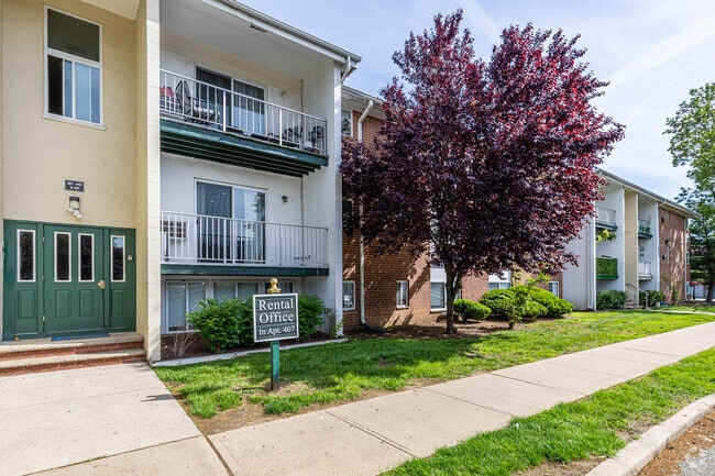Leasing Office - State Fayette Gardens