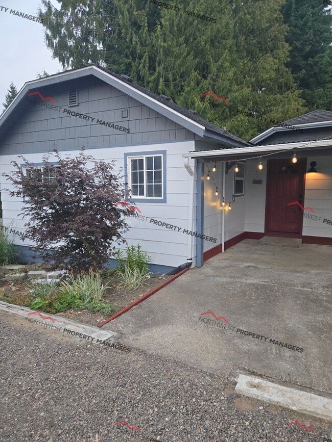 Building Photo - STATUS: AVAILABLE | R76 | $1495 + $100 FLA... Rental