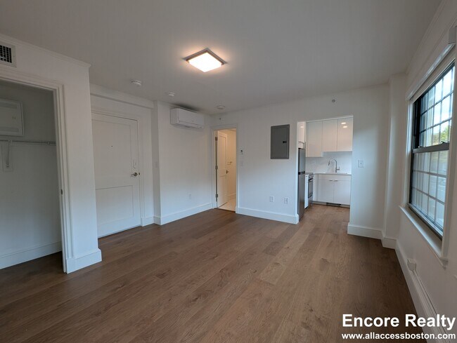 Photo - 1200 Massachusetts Ave Unidad 418