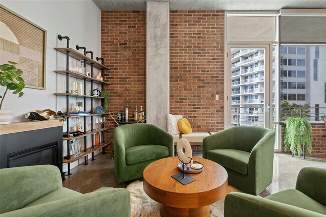 Photo - 800 W 5th St Unit 501