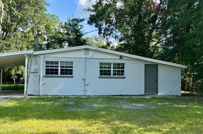 Building Photo - 7054 Red Robin Dr Rental