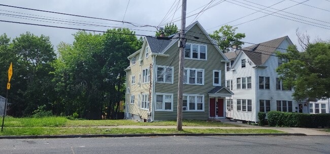 Photo - 252 Sheffield Ave Apartment Unit 3