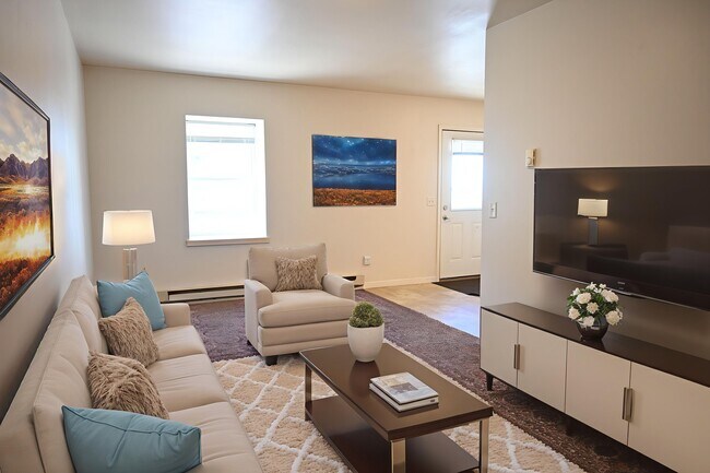 Photo - 100 E Clark St