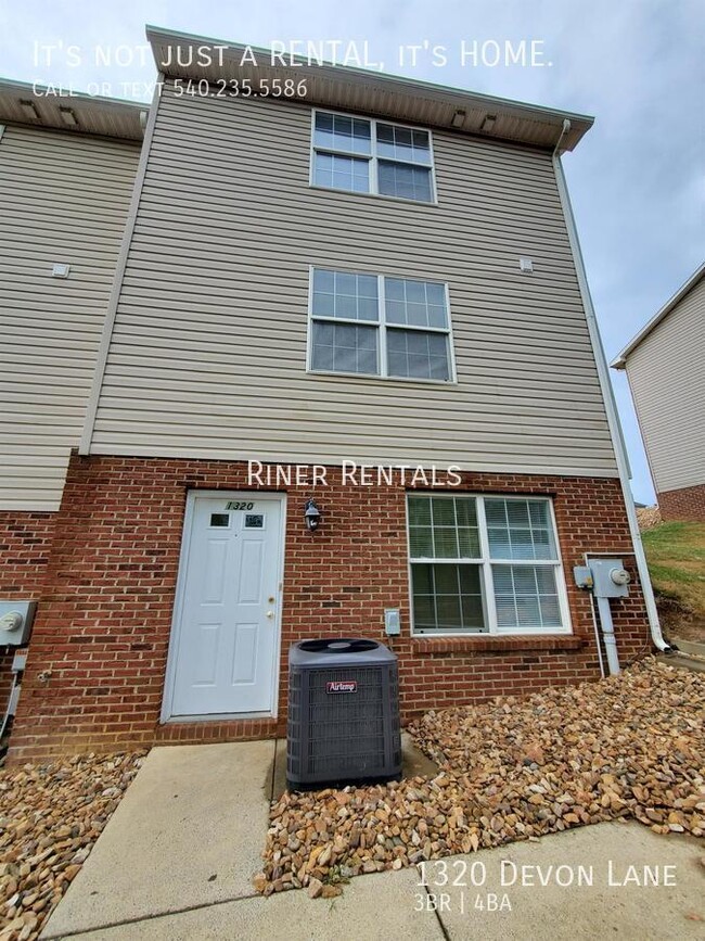 Photo - 1320 Devon Ln