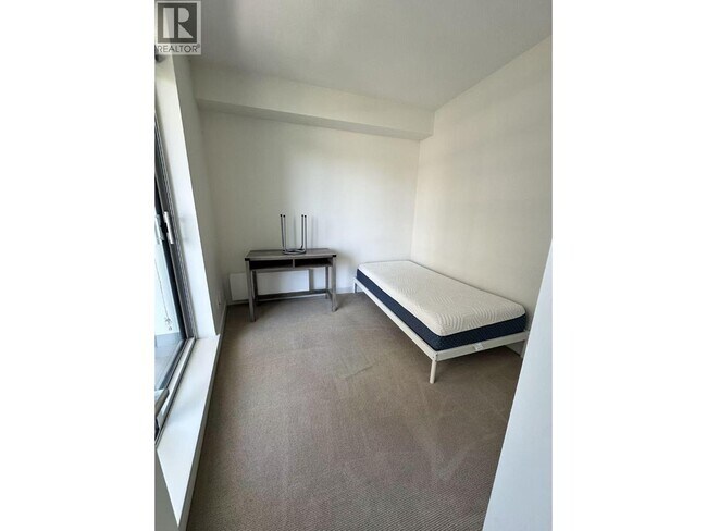 Photo - 8940 University Crescent Unit 404