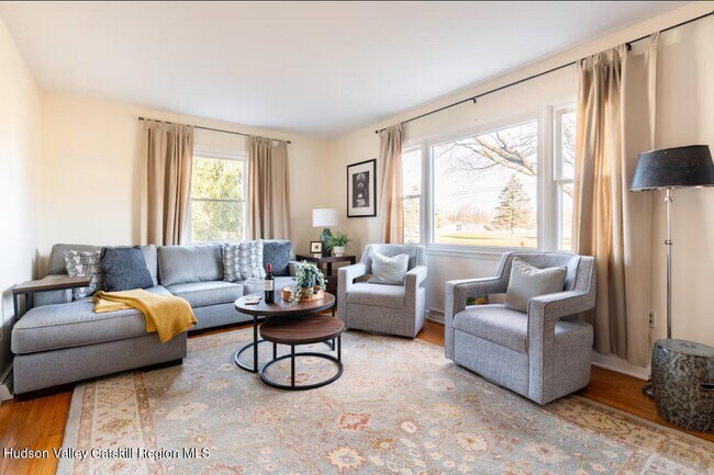 Photo - 37 Garage Place Rd