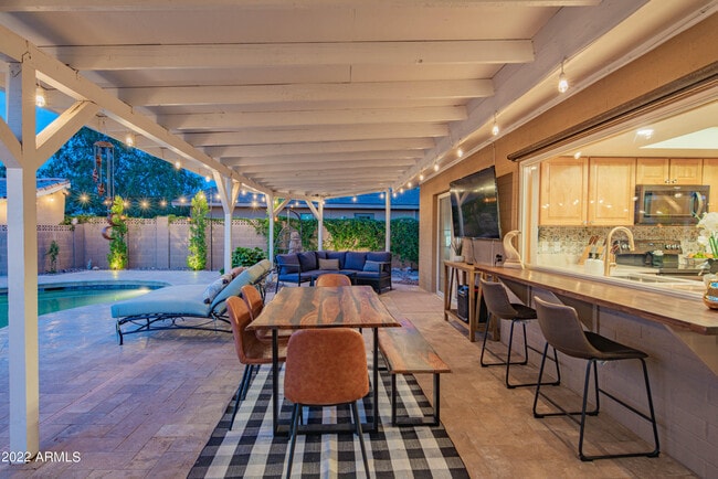 Photo - 6110 E Edgemont Ave