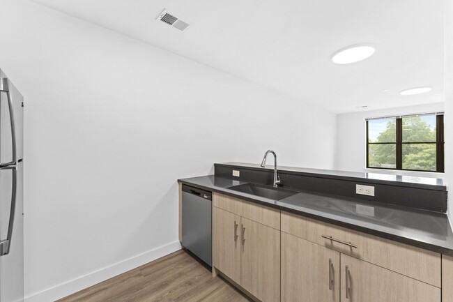 Photo - 416 Highland Ave