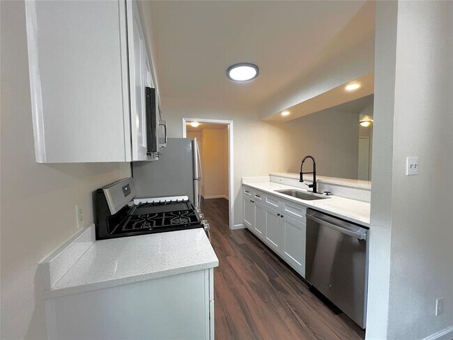 Photo - 10711 Lanshire Dr