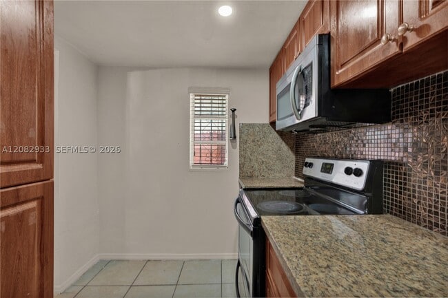 Photo - 2145 SW 7th St Unit 3