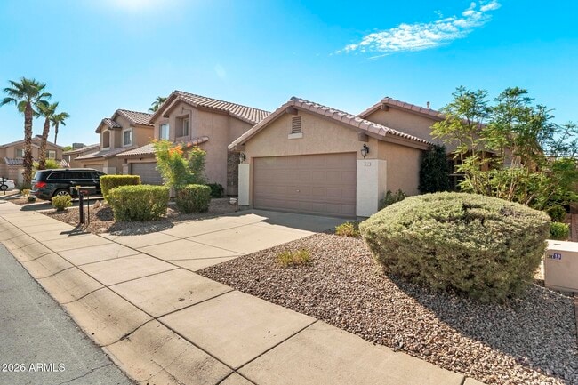 4147 E Coolbrook Ave