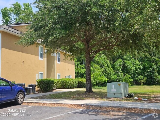 Building Photo - 6965 Ortega Woods Dr Unit 10 Rental