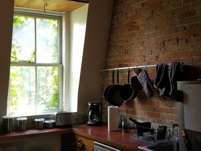 Photo - 102 Ellery St Unidad 2