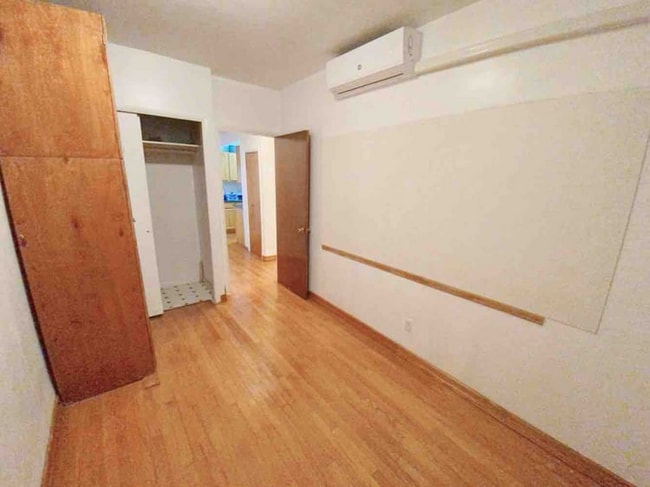 Photo - 2014 W 7th St