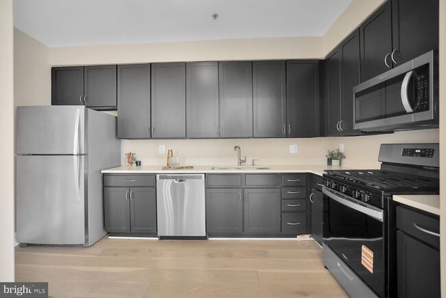 Photo - 1419 Clifton St NW Unit 301