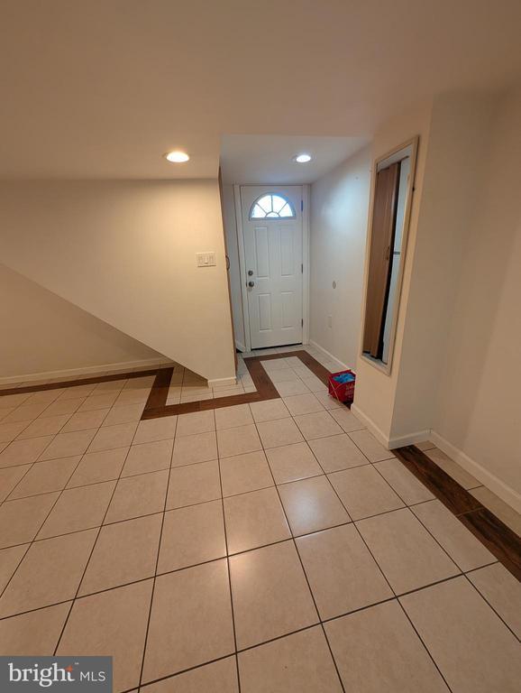 Building Photo - 9000 Colesville Rd