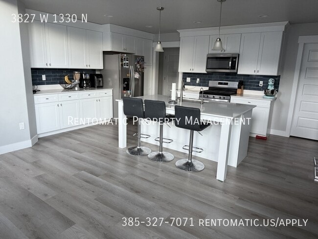 Photo - 3827 W 1330 N
