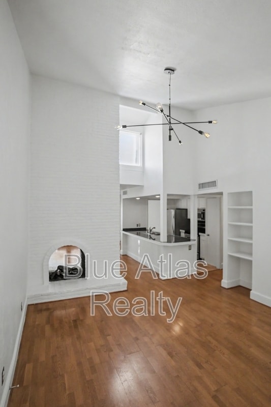 Photo - 5938 Sandhurst Ln Unidad 205