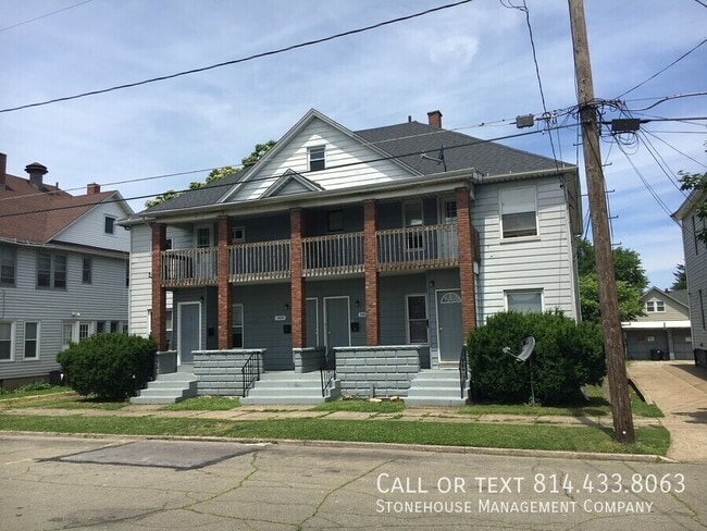 Building Photo - 1404 East 8th, Unit 1