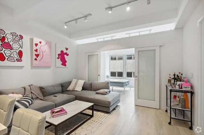 Building Photo - 3 bedroom in NEW YORK NY 10038 Unit 11G Rental