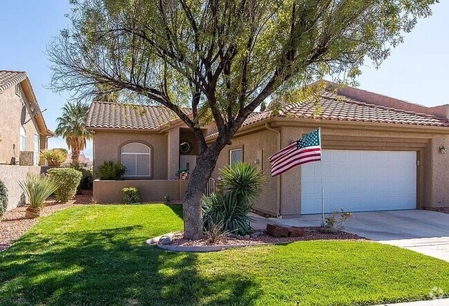 Building Photo - Furnished 3-Bedroom Townhome with Stunning...