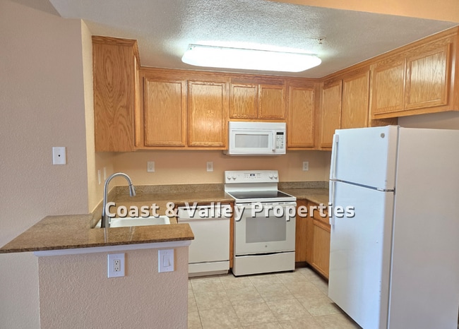 Photo - North Salinas Condo for RENT!!! Unit I