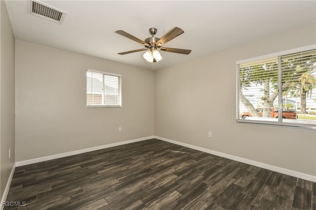 Building Photo - 1308 SE 32nd Terrace Rental