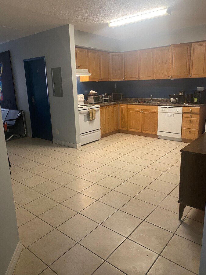 Photo - 253-253 Lester St Unité 3