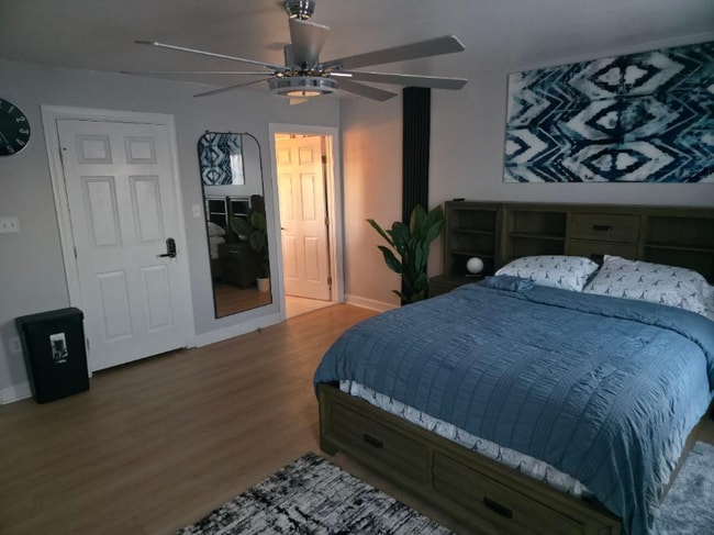 Photo - 111 Fawn Hill Rd