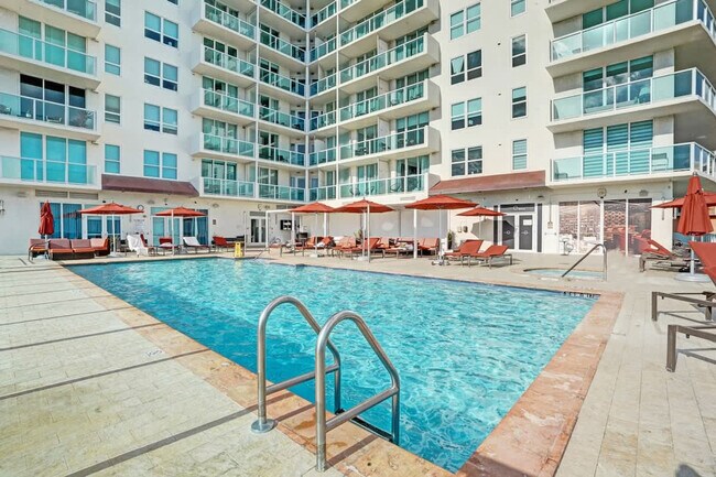 Photo - 2889 McFarlane Rd Unit SI FL17-ID1504062P
