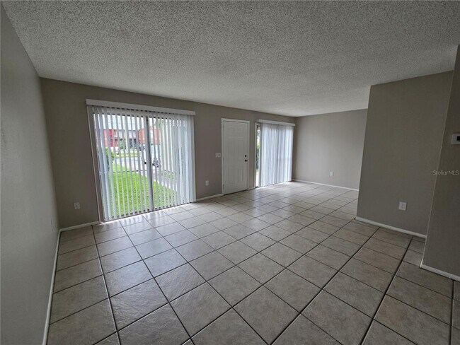 Photo - 1810 Caralee Blvd