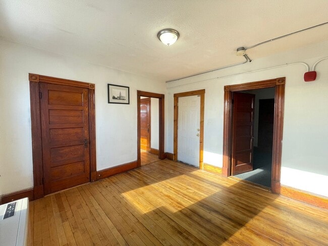 Photo - 457 Beech St Unit 2