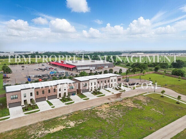 Photo - 2124 Layla Dr