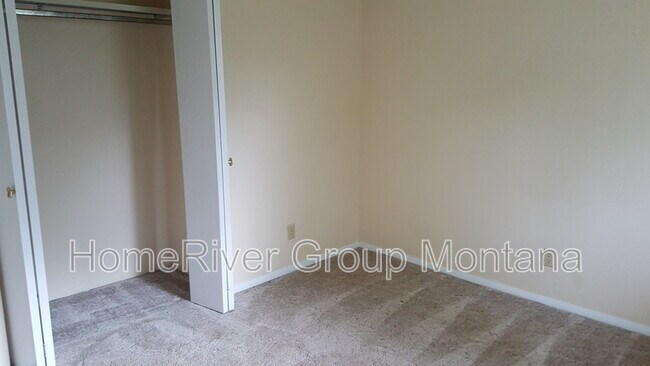 Photo - 4857 Country Club Ln