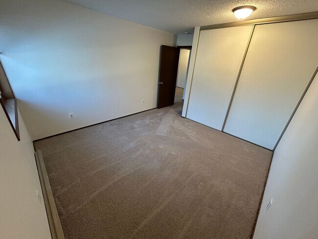 Photo - 1 Bedroom Apartment in Lonsdale Main Level Unit RHS LONS-#2