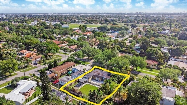 Building Photo - 516 Lavilla Dr Rental