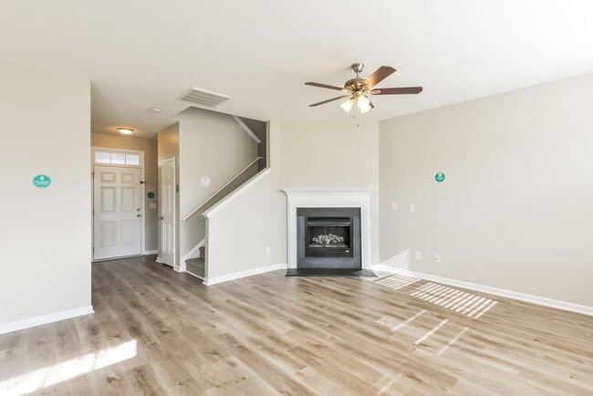 Photo - 123 Sleeper Car Ln