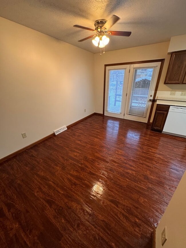 103 Hazel St