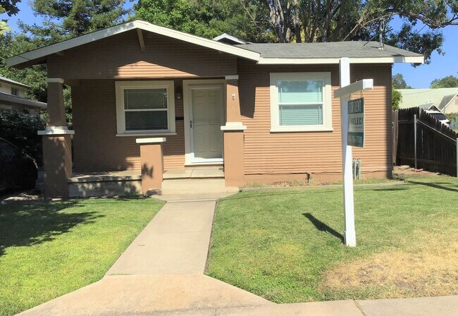 Old Roseville 2 bedroom - Old Roseville 2 bedroom House