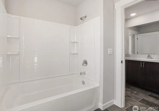 Photo - For rent